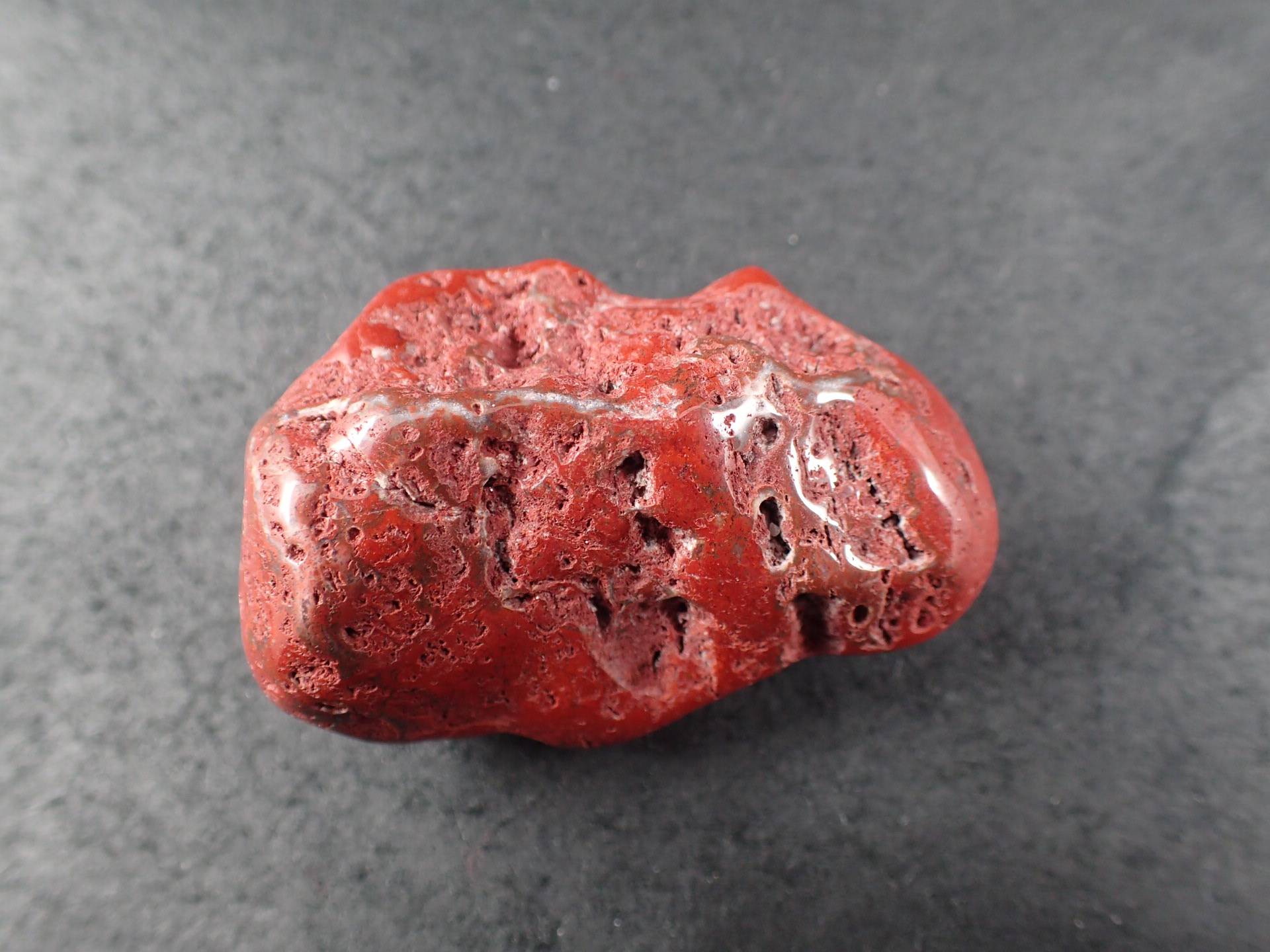 最高品質佐渡赤玉石(SADO AKADAMA) 新潟県佐渡市産 ｜石の販売専門店