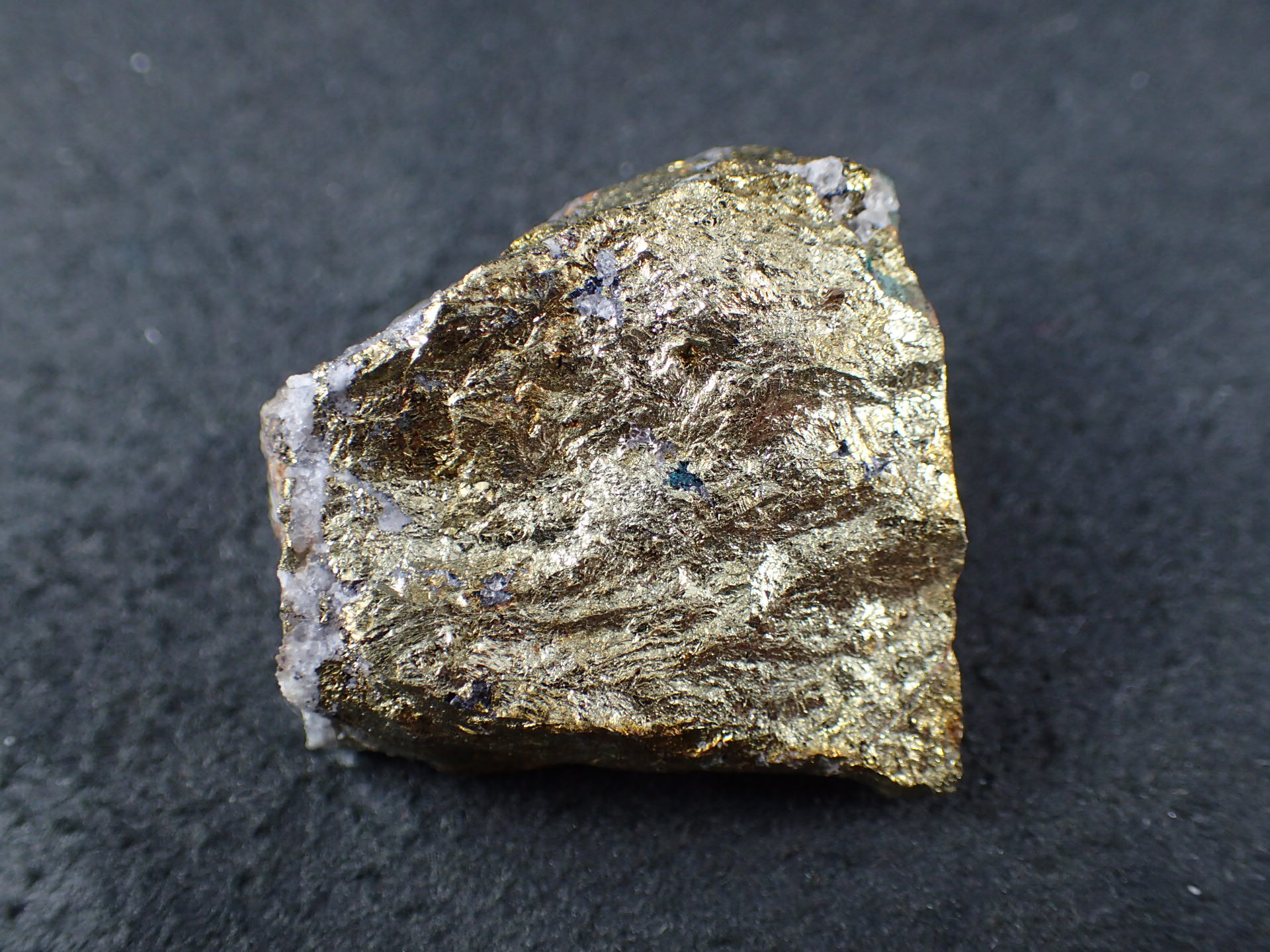 最高品質黄銅鉱(Chalocopyrite, CuFeS₂) Nouva Mine, Talate, Morocco
