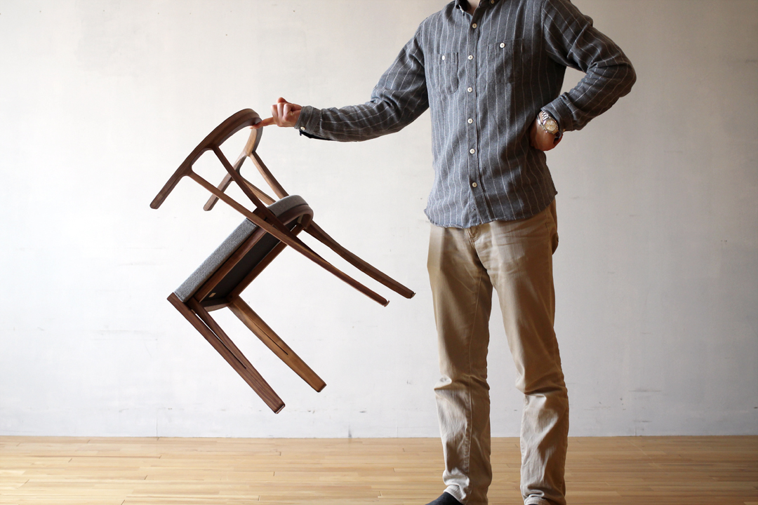 寛げる座椅子。村澤一晃デザインのzagaku（ザガク）｜名古屋の家具