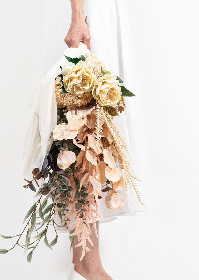 ウェディングブーケ】ドライカラーのウエディングブーケ ブートニア