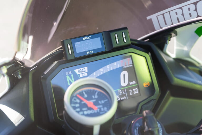 トリックスター「ZX-4R TURBO」最高速300km/hチャレンジ、シェイク