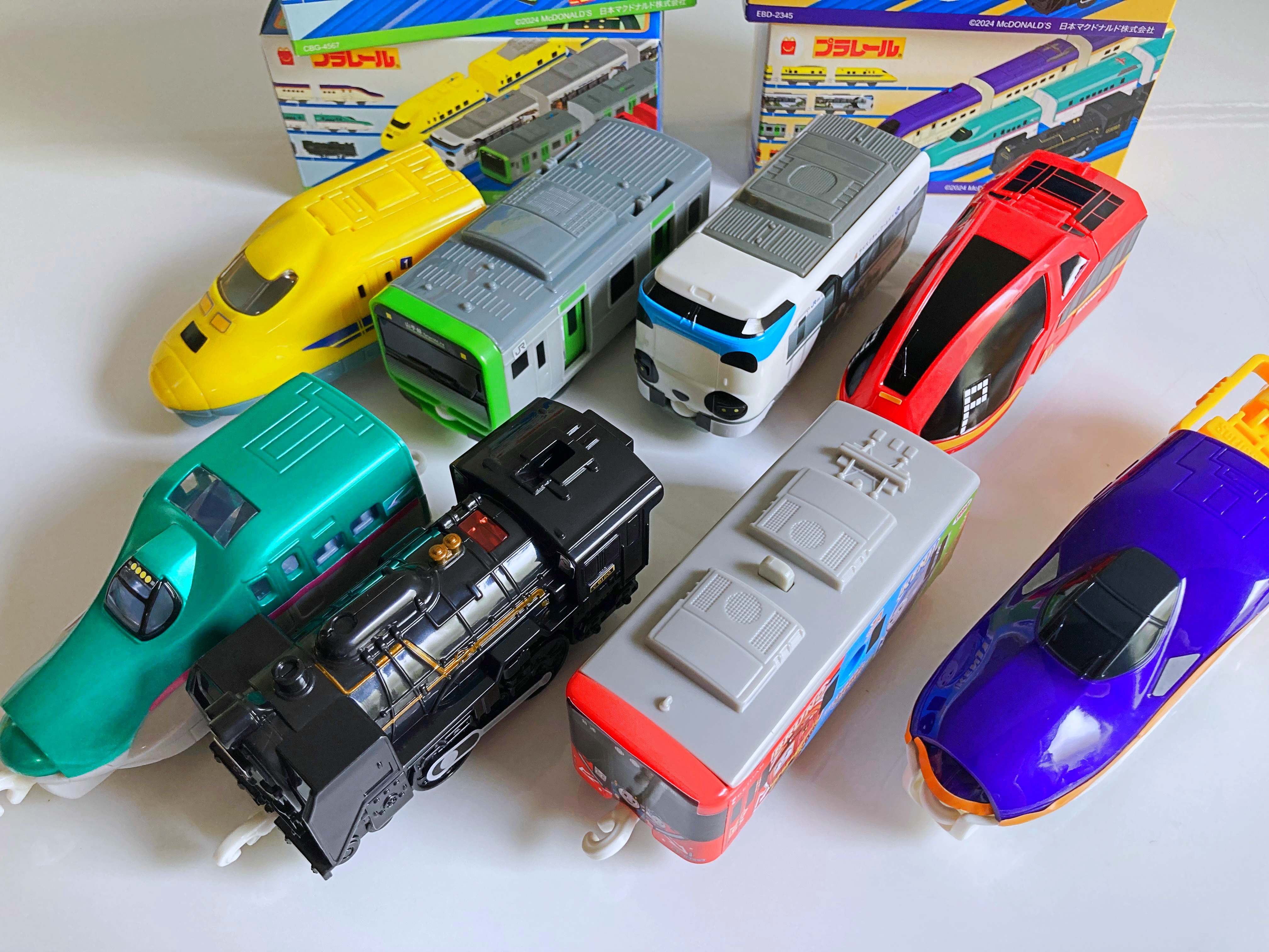 全種レビュー】マクドナルドのハッピーセットに「プラレール」が登場