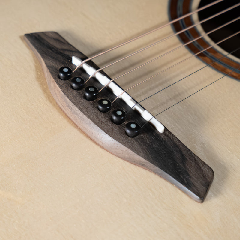 Furch Red Series OMc-LC, Alpine Spruce, Figured Cocobolo, Cutaway