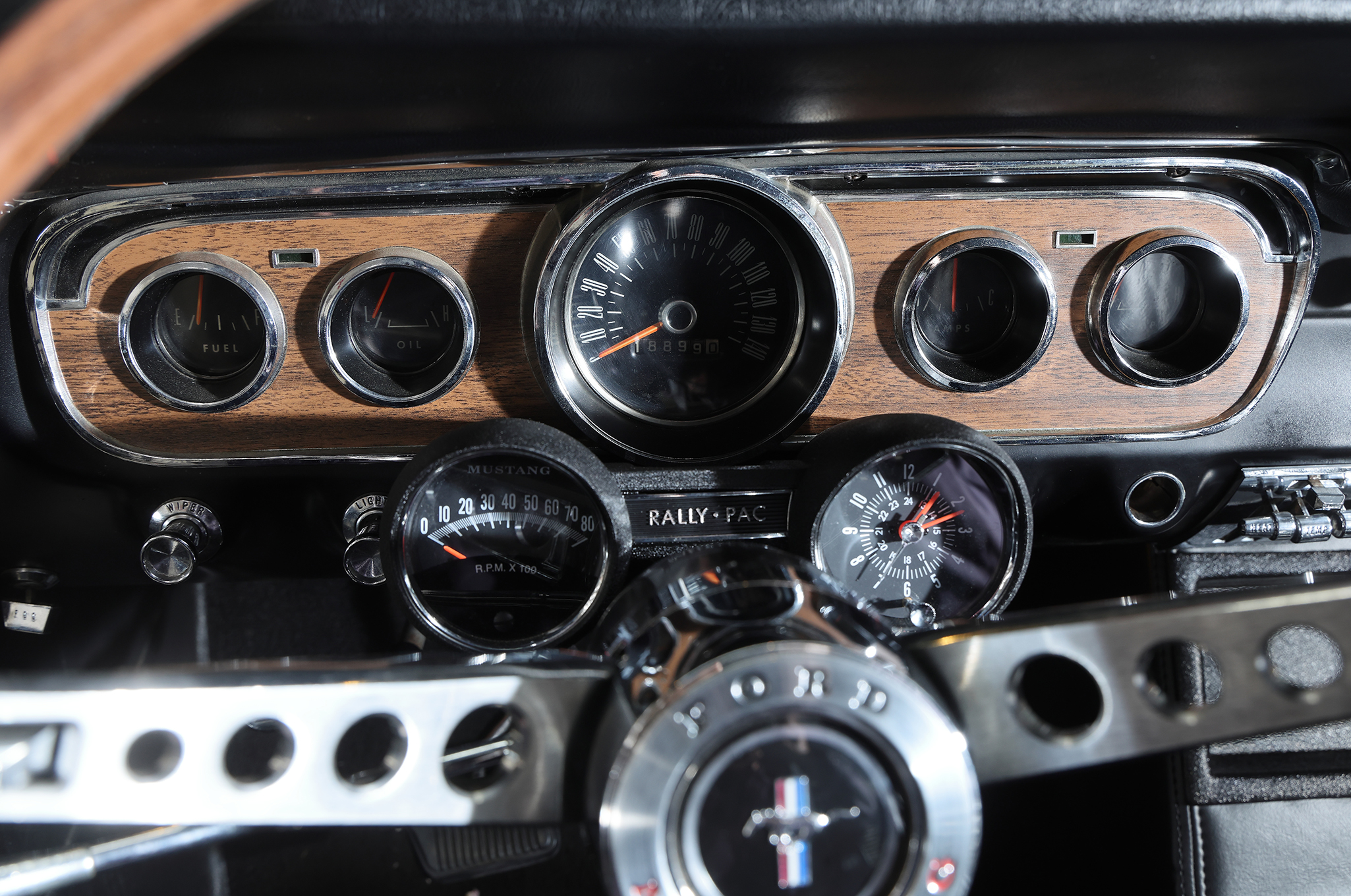 1965 フォードマスタングGT 2ドアハードトップ | アメ車と逆輸入車の