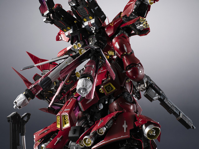 逆襲のシャア」解体匠機 サザビー登場！ 約19万円、数千パーツの極限