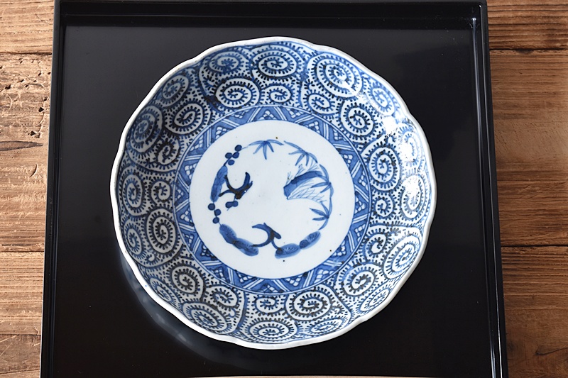 古伊万里 染付 蛸唐草 太明成化年製文 輪花型 七寸皿 - 生活骨董と古布