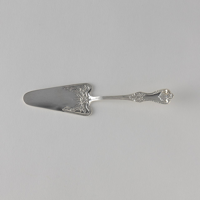 イギリス　アンティーク　シルバートング　サンドイッチトング　ケーキトング アンティーク風のおしゃれなカトラリー、アフタヌーンティーを楽しむ