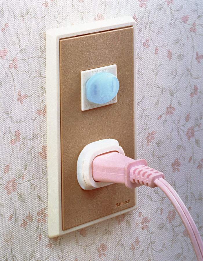 セーフティプラグコンビ（2個組/5個組/10個組） - 旭電機化成㈱ 公式HP