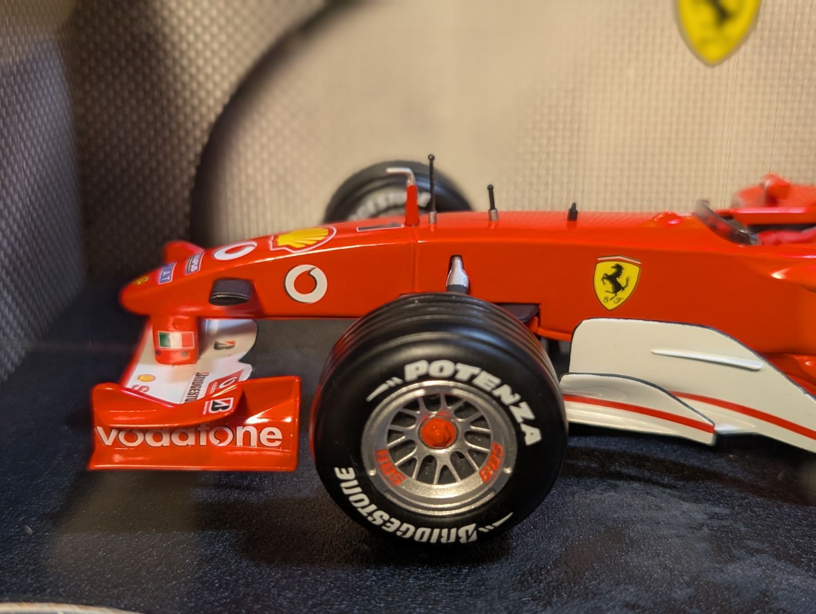 未開封1/18マテル フェラーリF2003‐GAミハエル・シューマッハ - メルカリ
