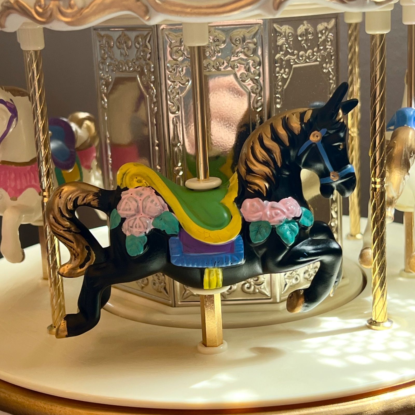 即納】 オルゴール メリーゴーランド 陶器製 デラックス