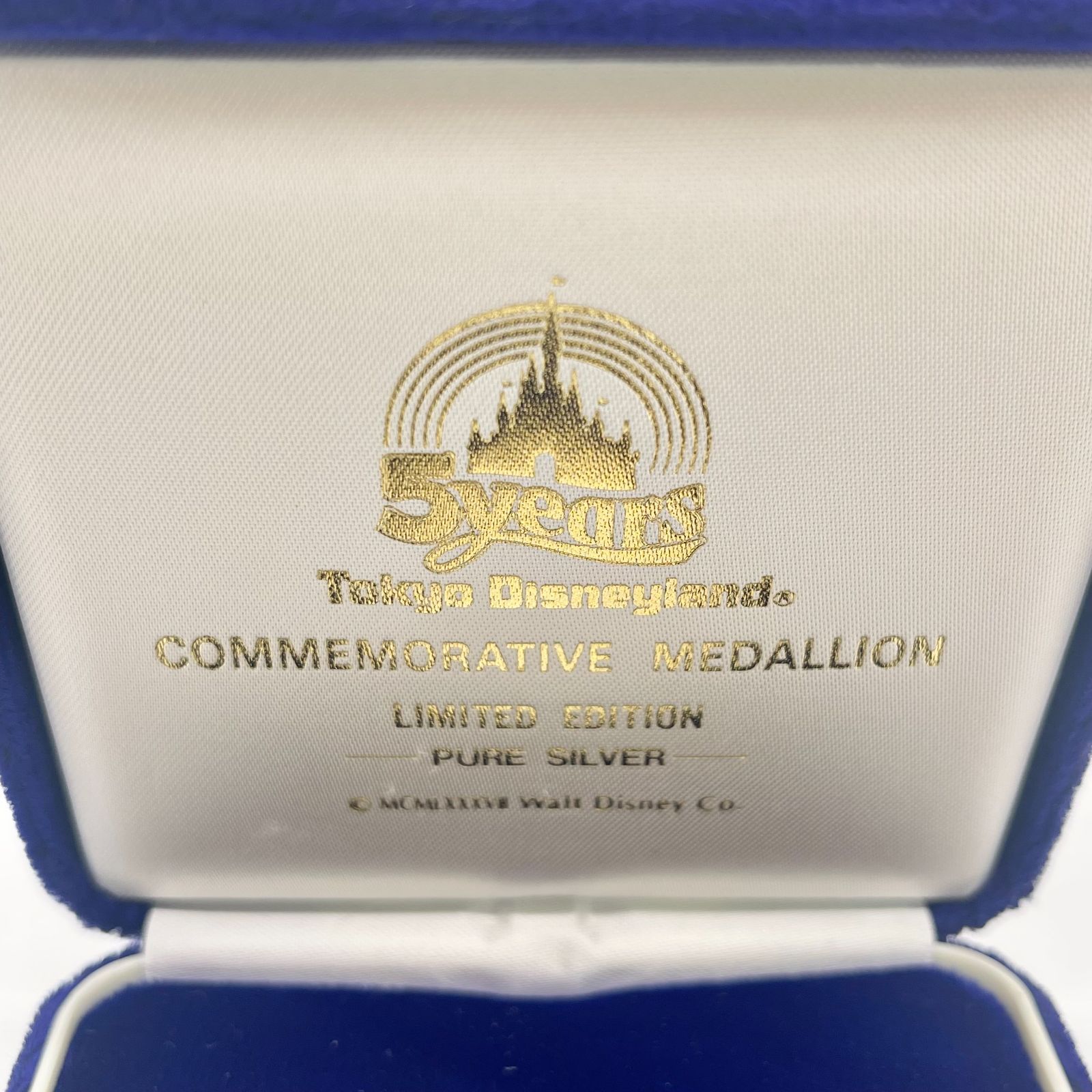 東京ディズニーランド 5周年 限定版 純銀製 記念メダル - メルカリ