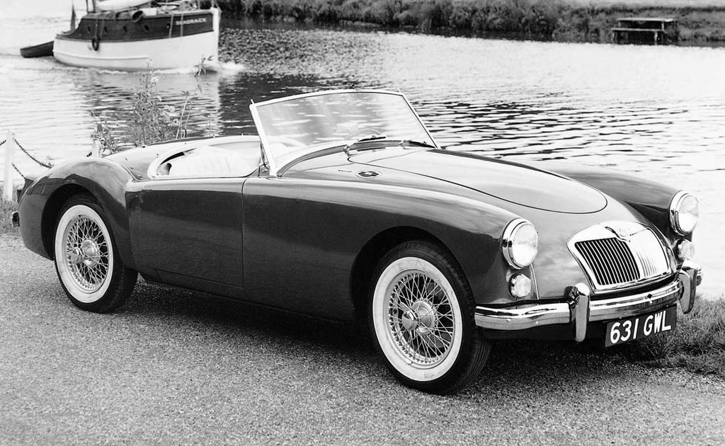 MG MGA (1955-1962)：モダンなスタイリングを採用したTFの後継モデル