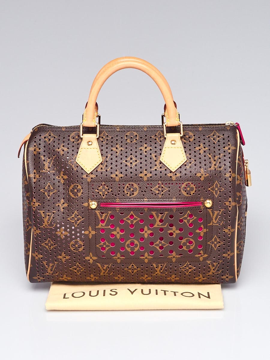 377424_11.jpg?quality=80&bg-