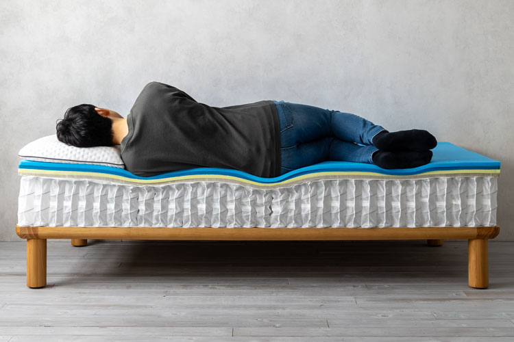 専門家の体験レビュー】エマスリープ「エマ・マットレス」の寝心地