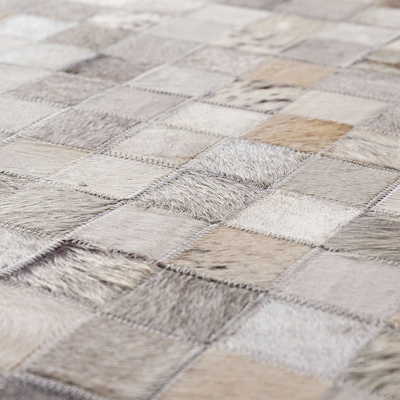 上質カウレザー] パッチワークのカウハイドラグ グレー / UC672 | ボー