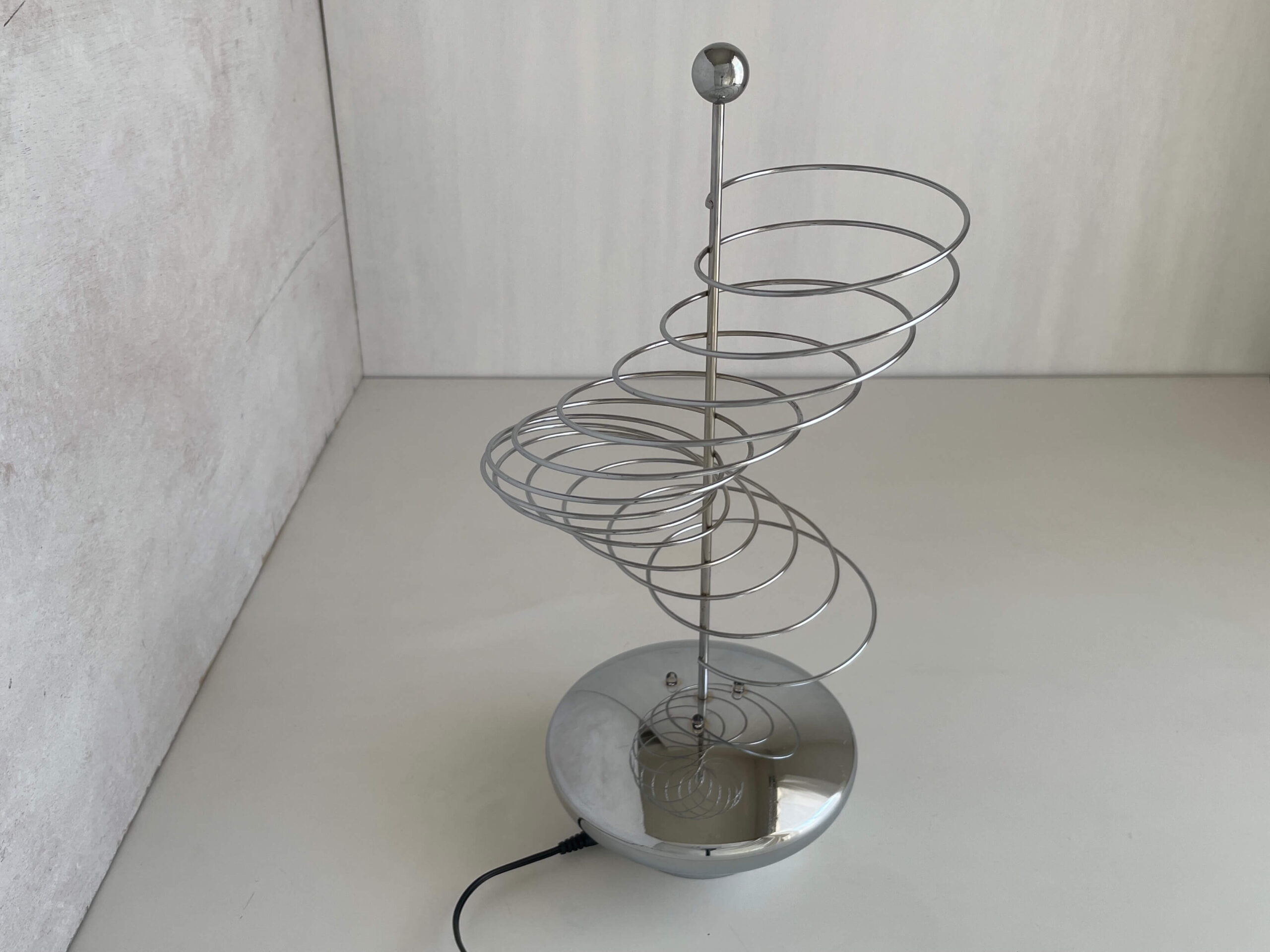 No.10086「イルミネーション＆キネティック テーブルモビール