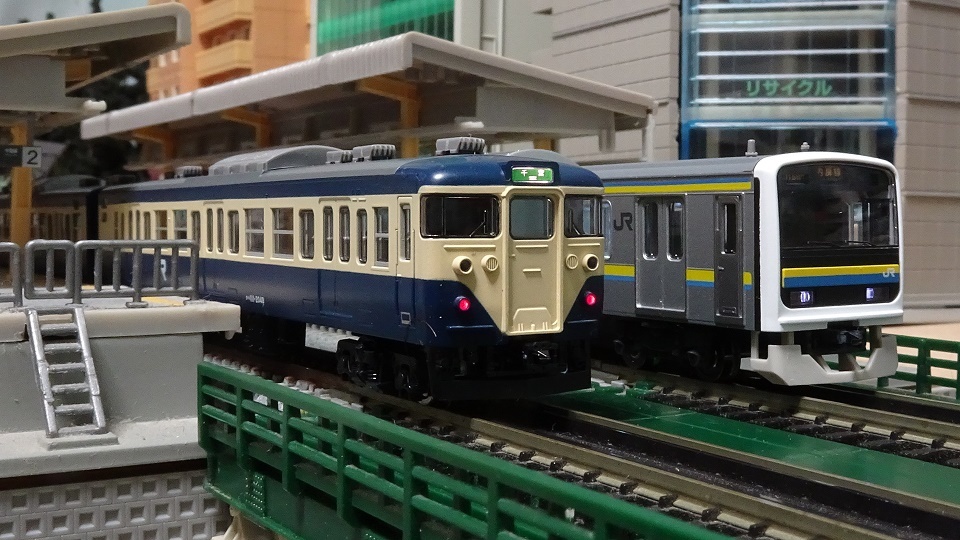JR 113-2000系 横須賀色・幕張車両センター114編成 入線 - ビスタ模型