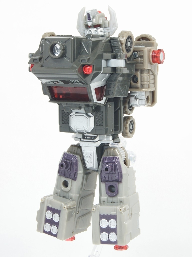 REVENGE OF THE FALLEN BRUTICUS MAXIMUS(ブルーティカスマキシマス