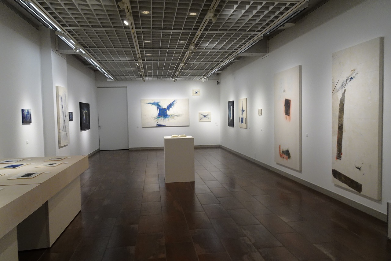 山本直彰 ドアの向こうで小鳥が狂う」展 日本橋髙島屋 | 猫アリーナ