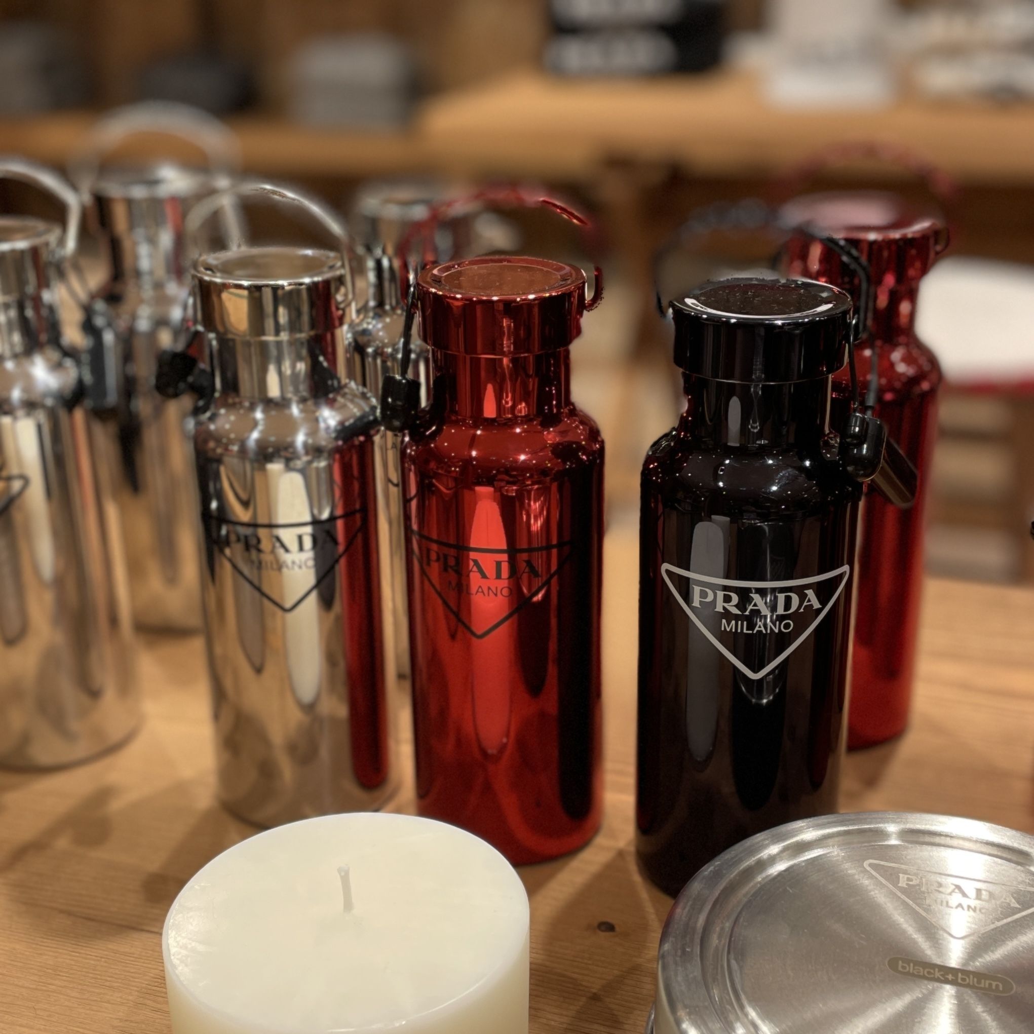 1万円台から！PRADA(プラダ)のタンブラーはもうチェックした？【BUYMA】