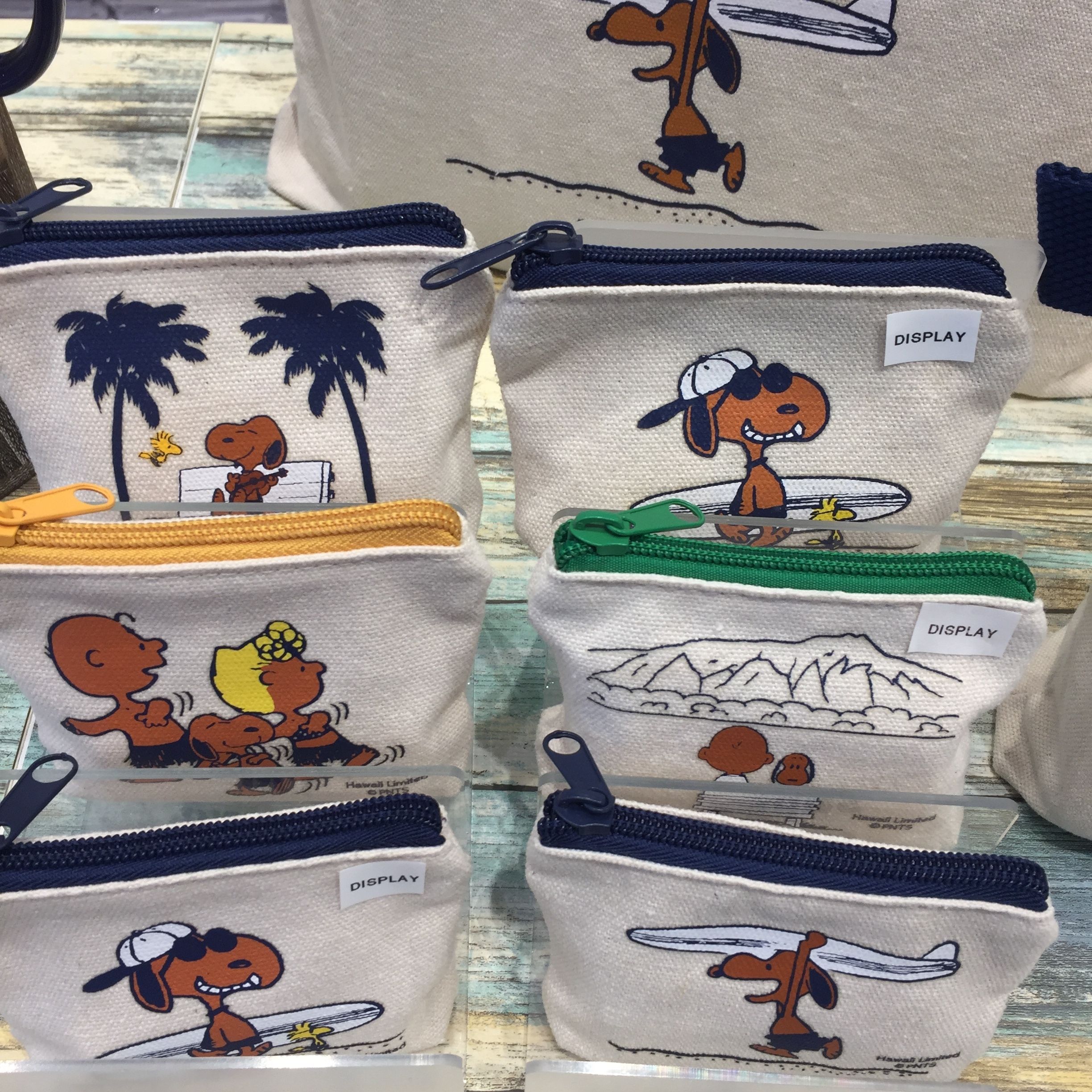 ハワイ限定☆日焼けスヌーピー☆小銭入れ 小物入れ (moni/バッグ