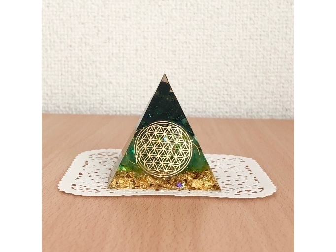 オルゴナイト講座】世界に一つだけのオルゴナイトピラミッドを作りま