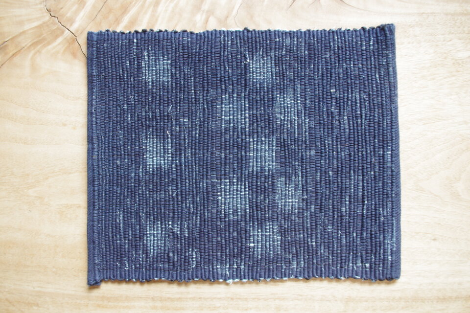 ジャパンブルー 経年変化も美しいちいさな藍色ランチョンマット 木綿