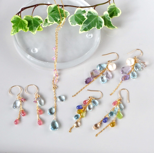 14kgf/アクアマリンx七色天然石ピアス | iichi 日々の暮らしを心地よく