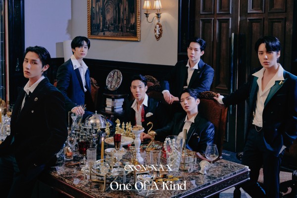 MONSTA X｜韓国ミニアルバム『One Of A Kind』 - TOWER RECORDS ONLINE