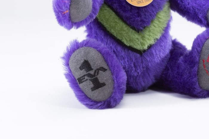 テディベアが「エヴァンゲリオン」初号機カラーに！夢のコラボが実現