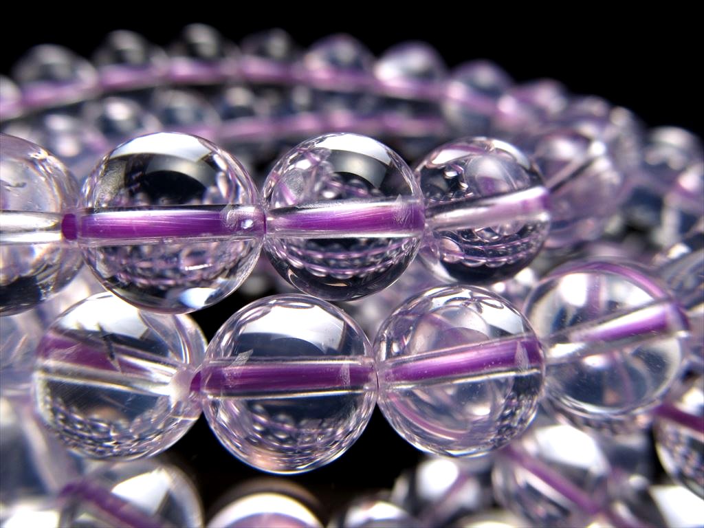 スコロライトとは？産地・硬度と天然石の特徴