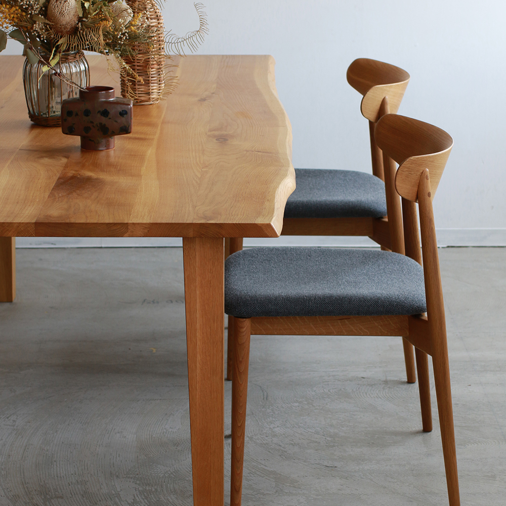 耳付きホワイトオーク材 オーダーテーブル / 角テーパー4本脚 / オイル