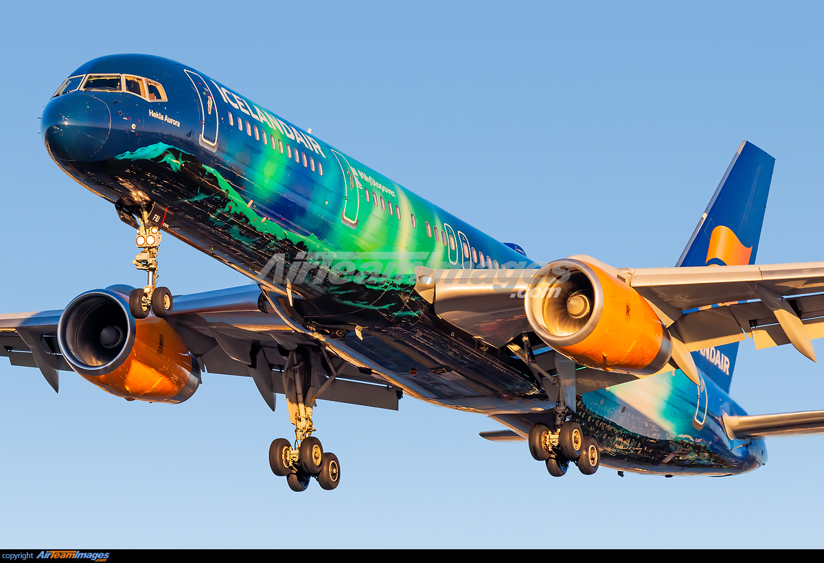 Boeing 757-256 Icelandair TF-FIU Large - AirTeamImages.com