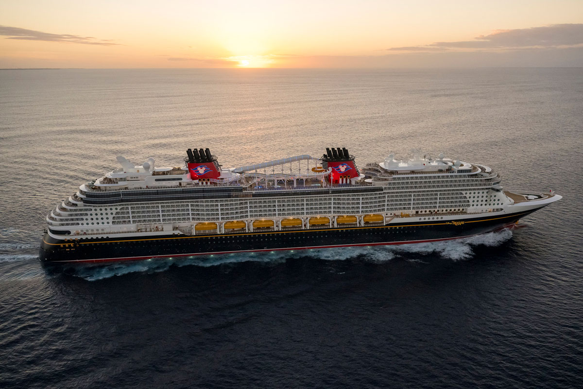 What's Included in the Price of a Disney Cruise? - DCL Fan