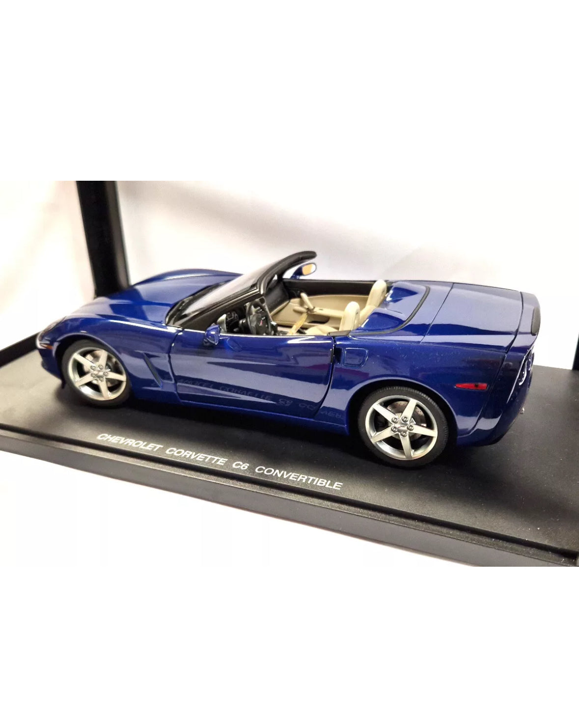 1/18 CHEVROLET CORVETTE C6 CONVERTIBLE - AUTO ART – Dream Team