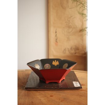 幸阿弥派 高台寺蒔絵 多角菓子鉢 Q269｜骨董店 のびる 古美術 骨董