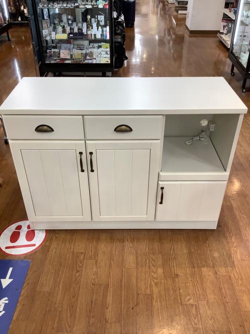 ニトリ キッチンカウンター ホワイト 3枚扉 引き出し付き ミランダ