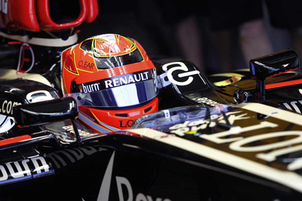 キミ・ライコネン F1モナコGP 特別ヘルメット 【 F1-Gate .com 】