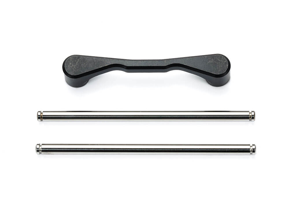 タミヤ OP.1820 TT-02B ステンレスサスシャフト&サポートブリッジ