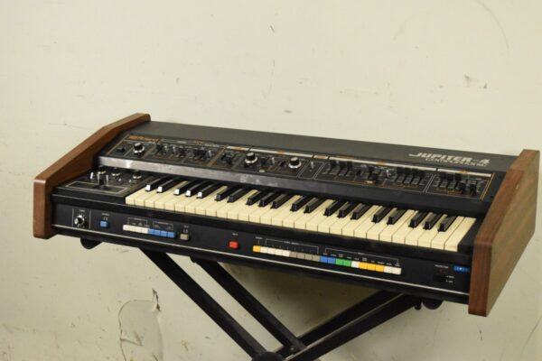 Roland/ローランド ショルダーキーボード シンセサイザー Lucina AX-09