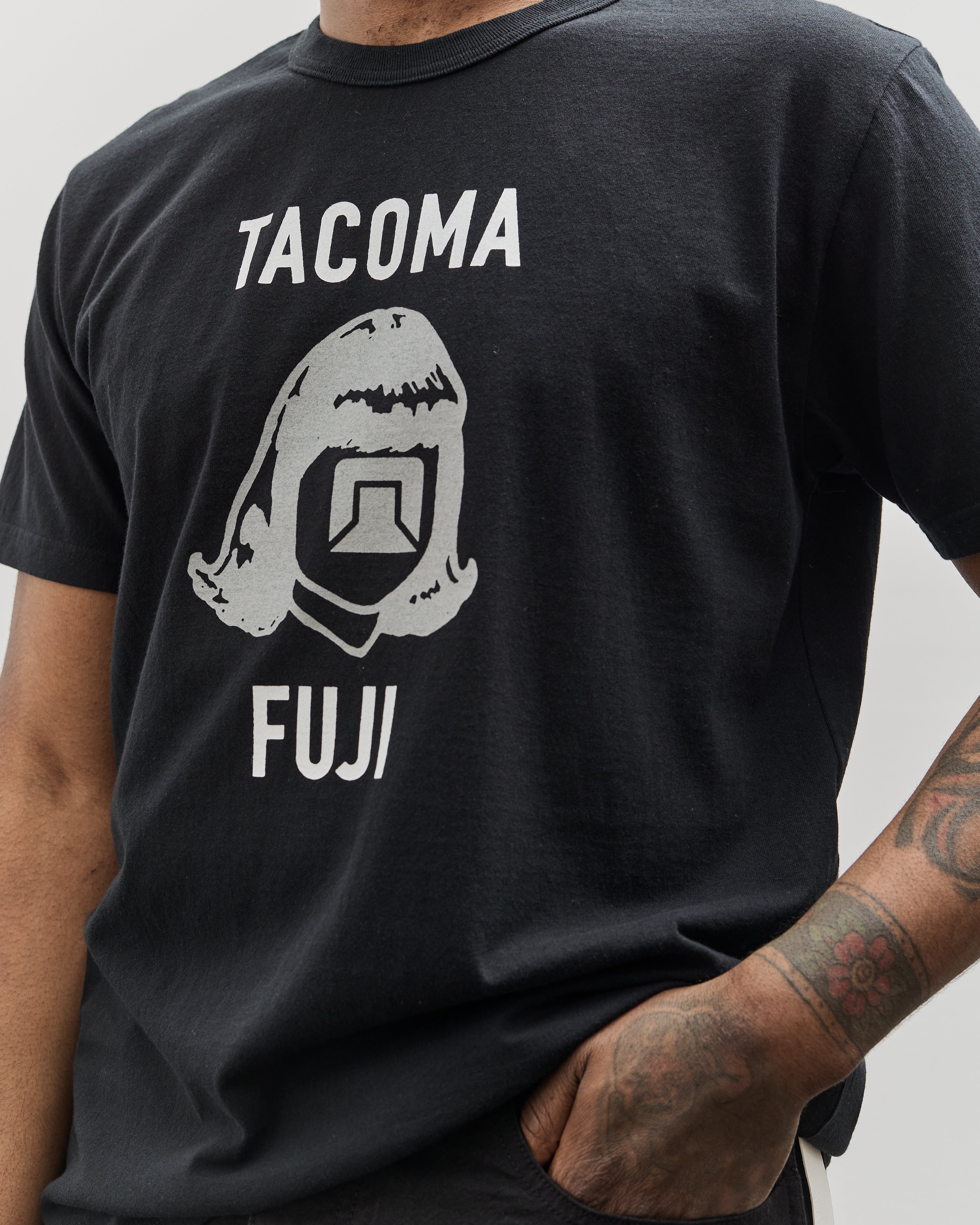 Tacoma Fuji Records Logo Mark Tee '25, Black – Glasswing