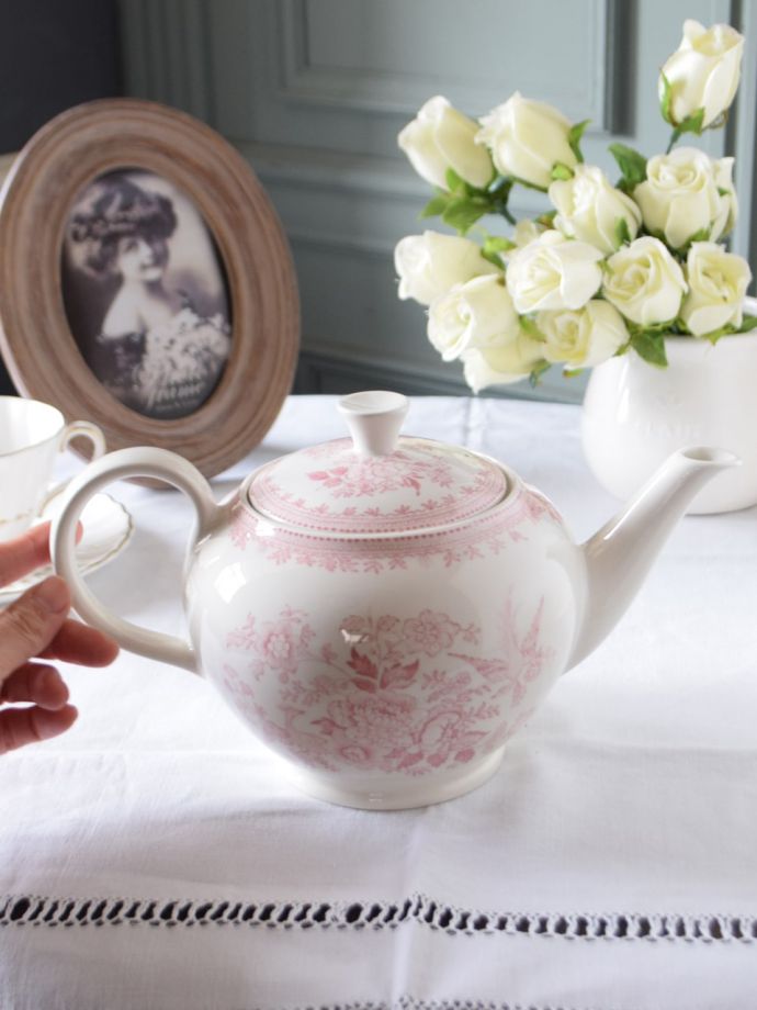 英国バーレイ社の食器、ピンクアジアティックフェザンツのティーポット