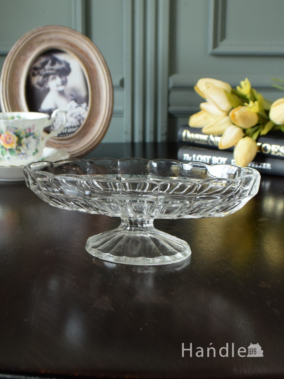 オーバル型のおしゃれな器、アンティークガラスの素敵なコンポート(pg