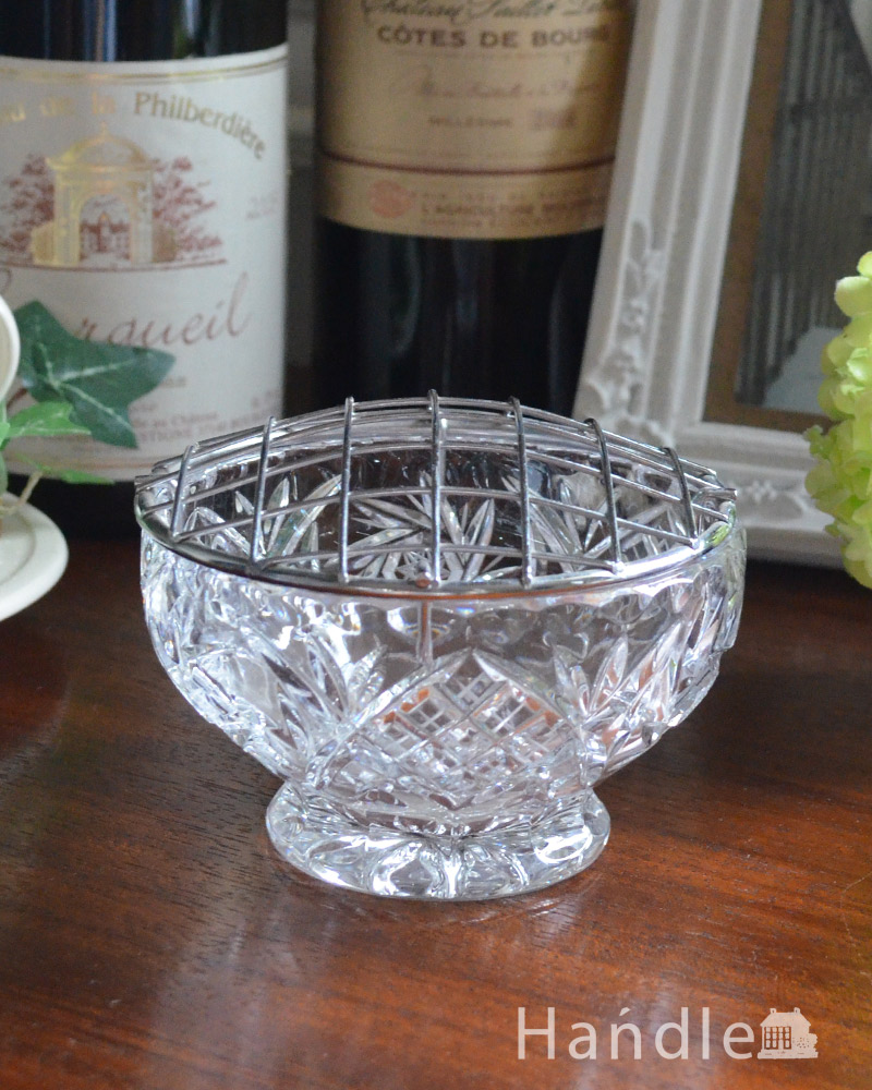 花留め付きのガラスボール（花器）アンティークプレスドグラス(pg-3799