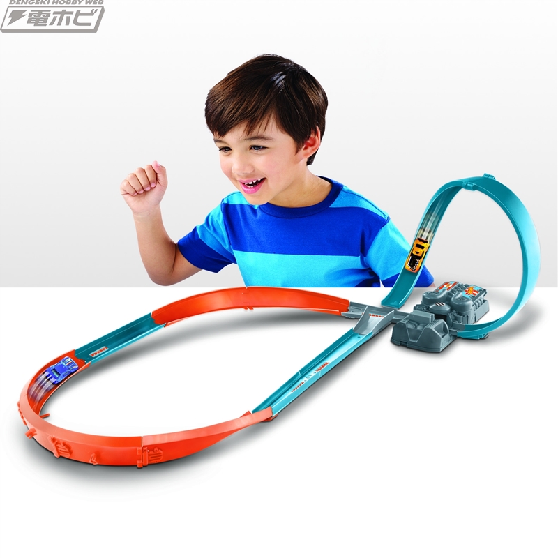 ミニカーがド迫力走行！3通りのコースを楽しめる「ホットウィール」の