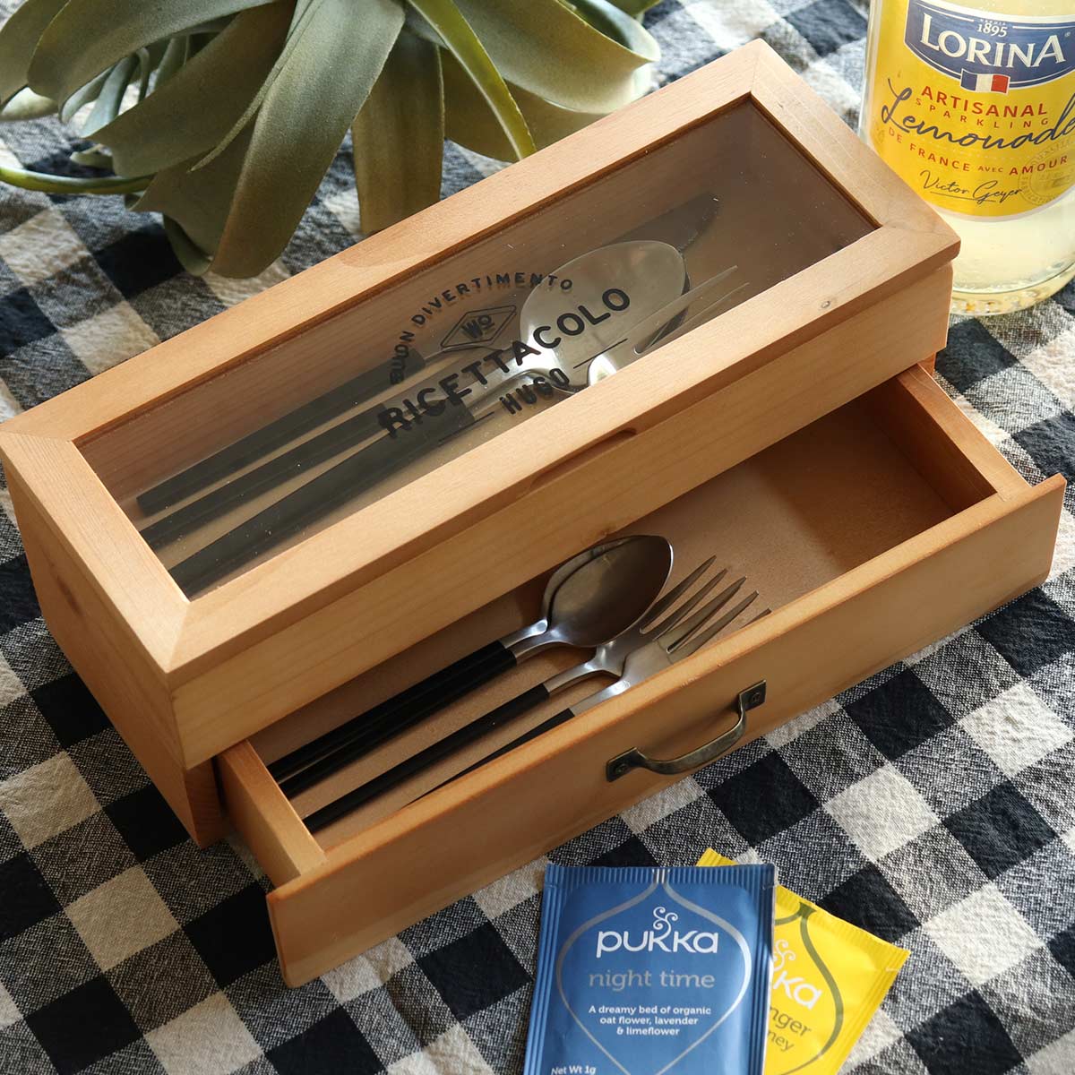 HUGO カトラリーケース 2段 木製 – ハウジー