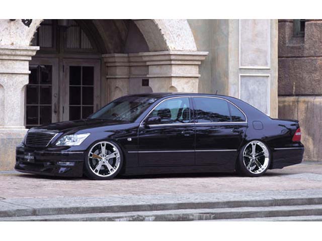 1/24 ファブレス31セルシオ後期型 | 鉄道模型・プラモデル・ラジコン