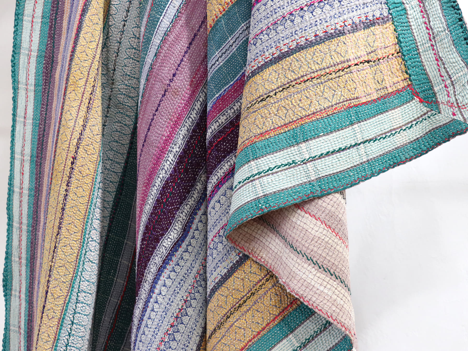 カンタ刺繍 ヴィンテージカンタ インド218×146cm ストライプ 古布