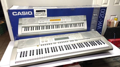 Casio WK-200 76-Key Digital Keyboard Barely Used W/AC Adapter