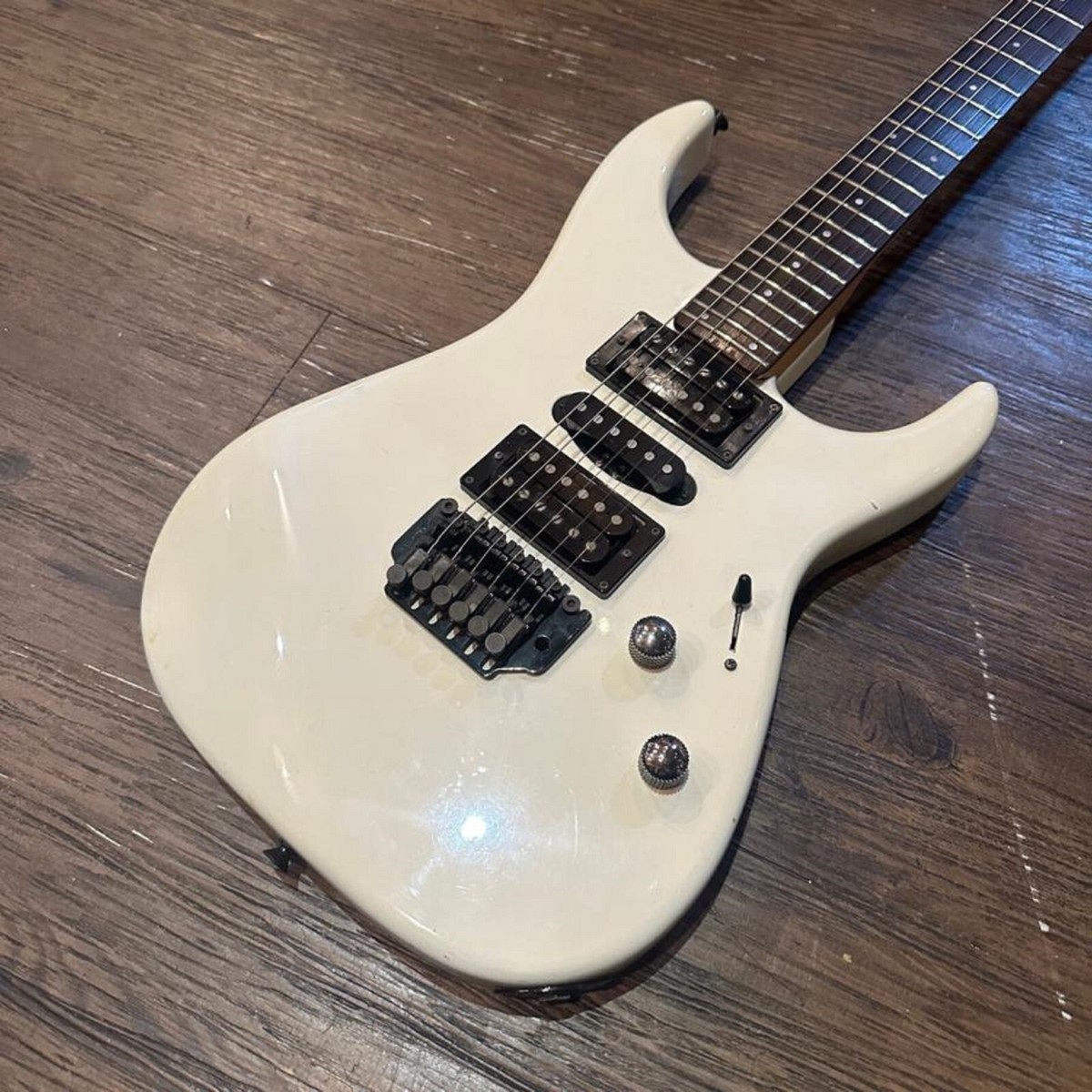 Rare] Fernandes FR-55 Electric Guitar Used one-of-a-kind item